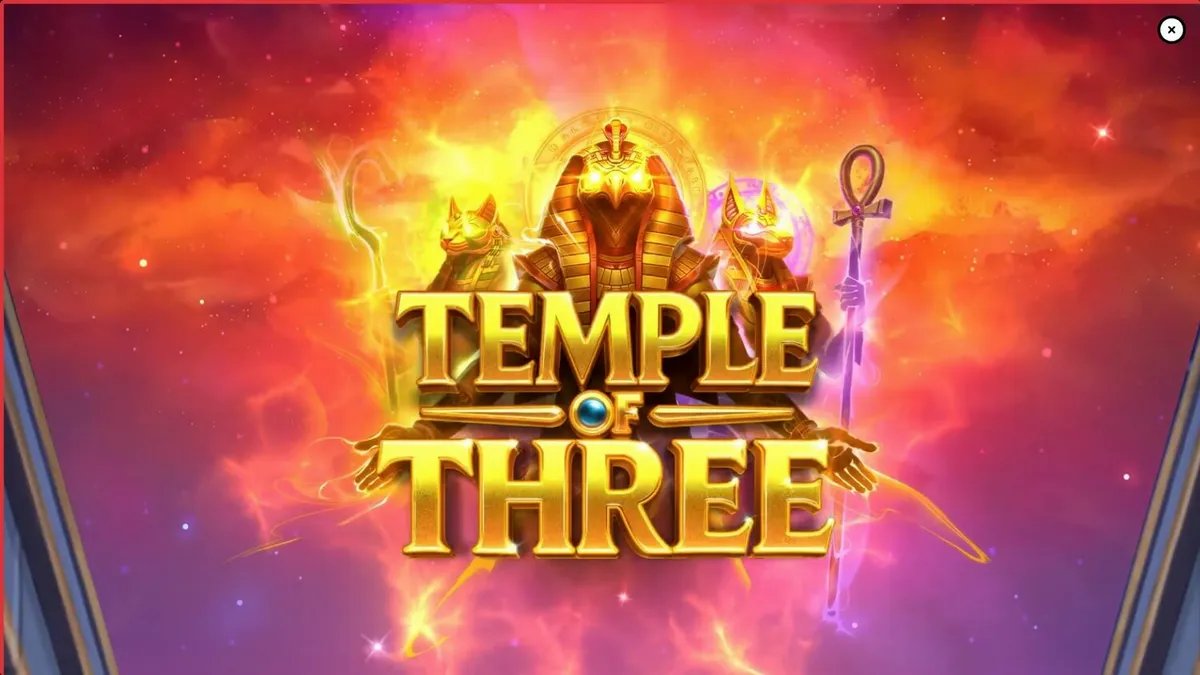 Ang misteryosong loob ng libingan sa Temple of Three slot